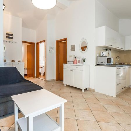 Apartman Karla Mara Ana Ivan & Jo Срима Екстериор снимка