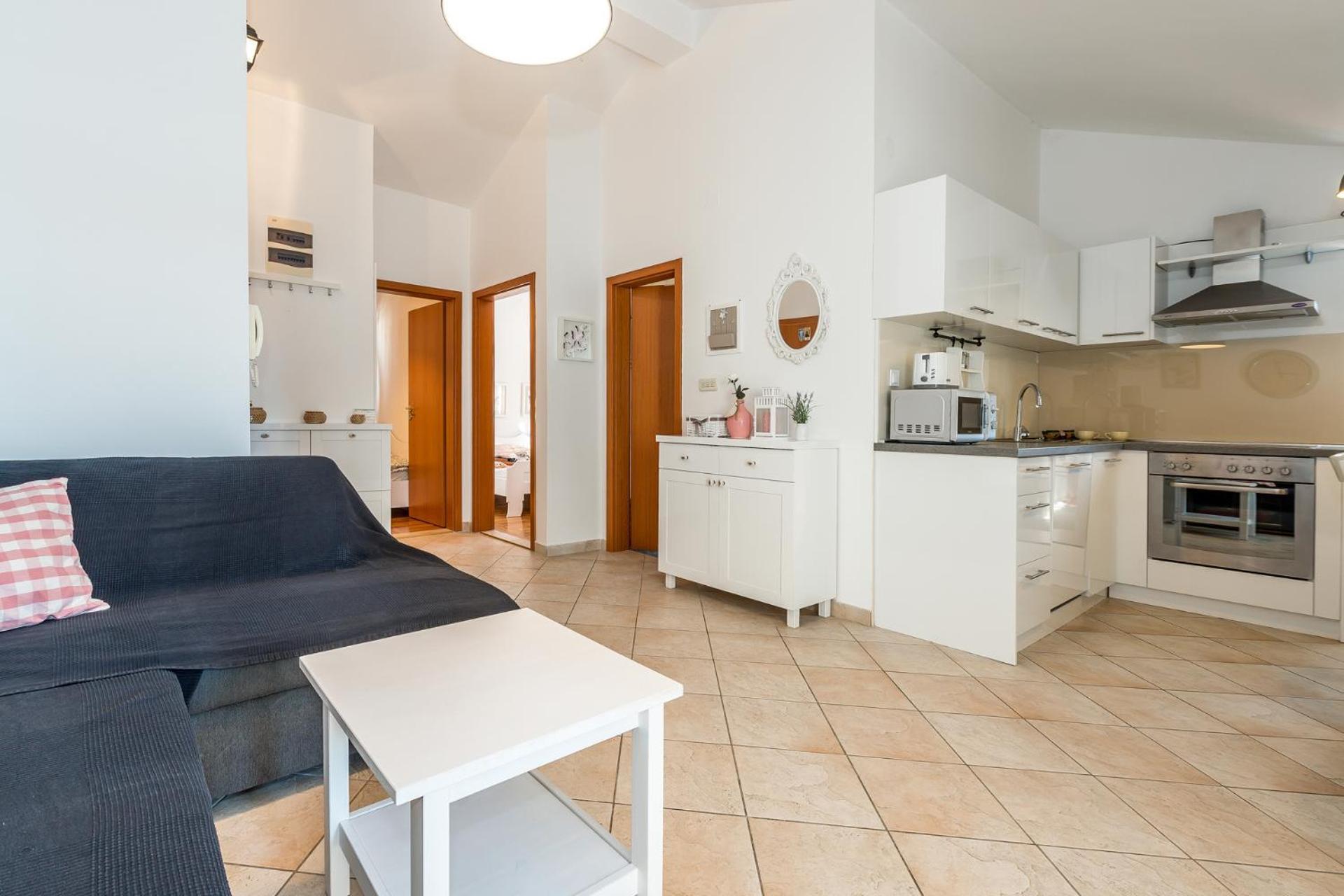 Apartman Karla Mara Ana Ivan & Jo Срима Екстериор снимка