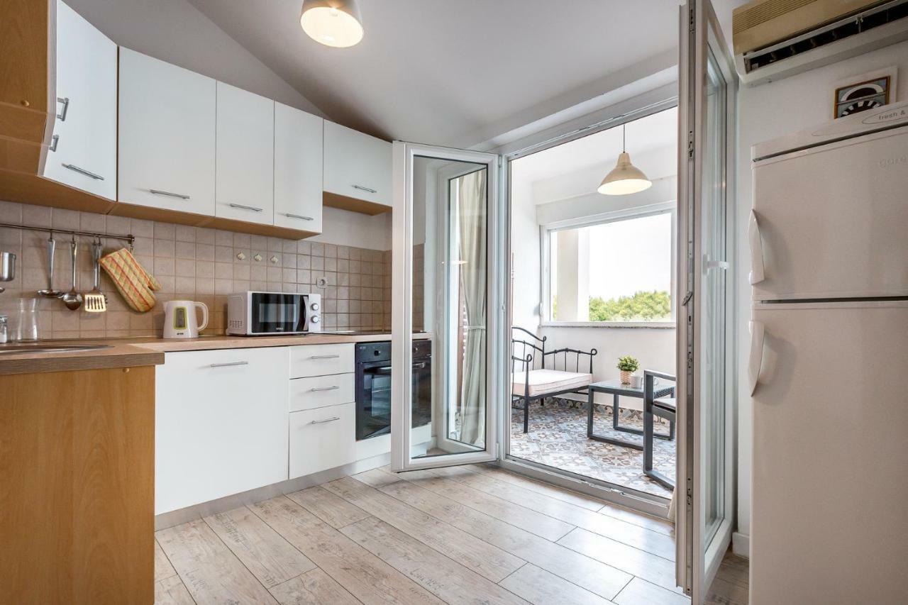 Apartman Karla Mara Ana Ivan & Jo Срима Екстериор снимка