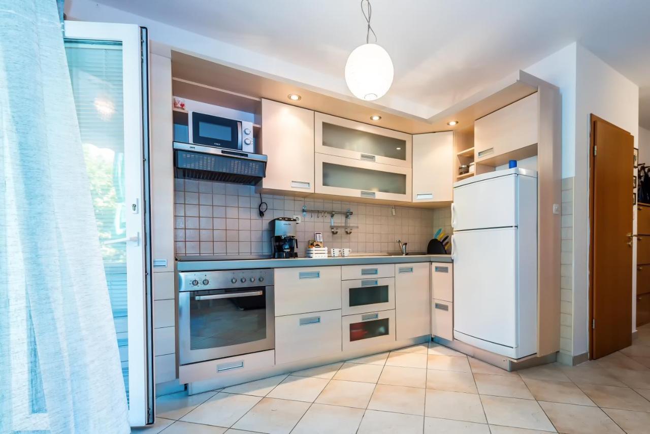 Apartman Karla Mara Ana Ivan & Jo Срима Екстериор снимка